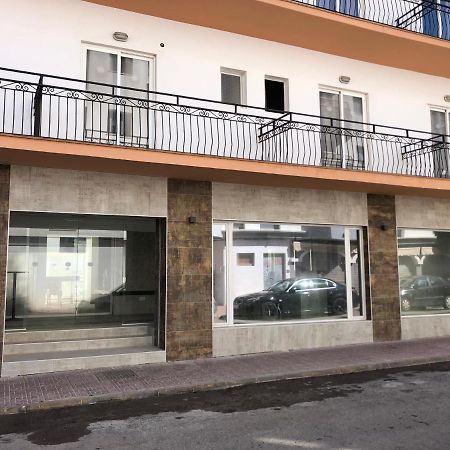 Hostal Rosalia San Antonio  Exterior photo